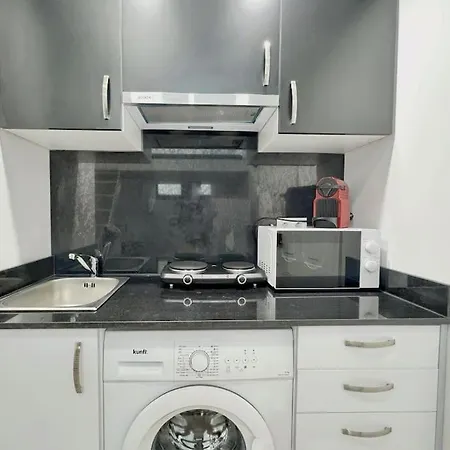 Minimalist With Mezzanine Apartman *