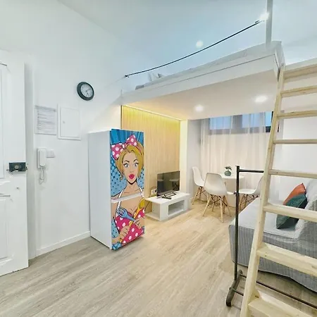 Minimalist With Mezzanine Apartment Lisbon